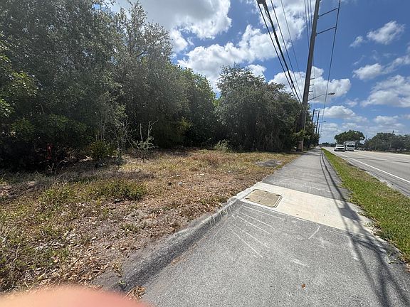 3rd image of 3358 S Jog Road