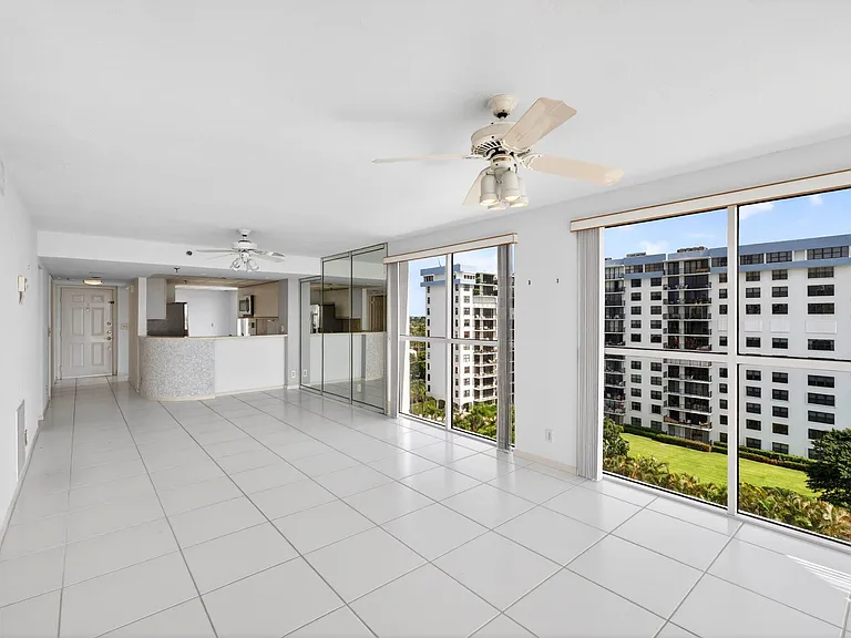 3901 S Flagler Dr #901 — Photo 8