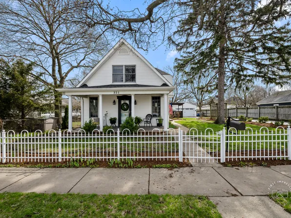 321 N 6th St, Geneva, IL 60134