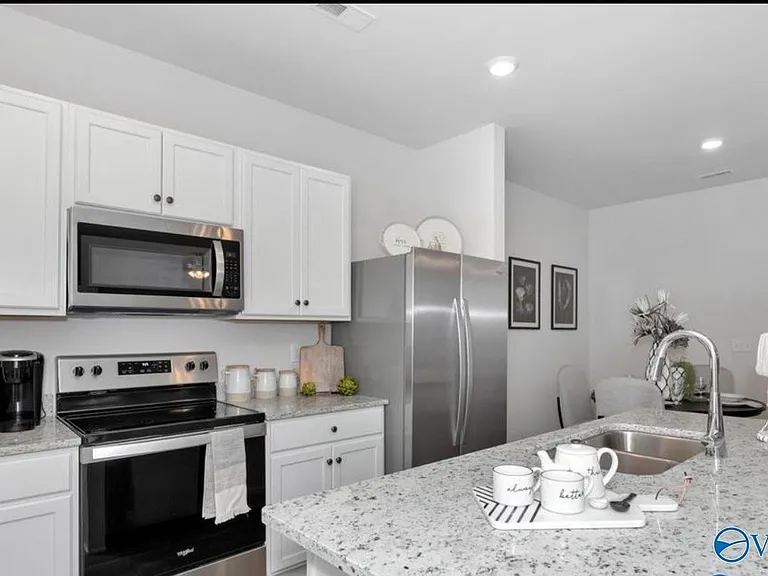 146 Maple Spring Trl — Photo 13