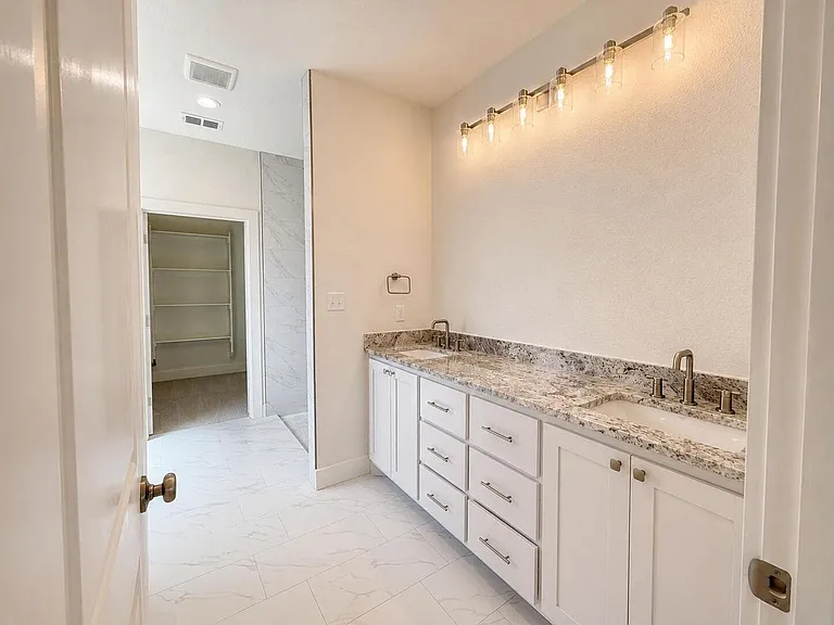 317 Cowboy Ln — Photo 20