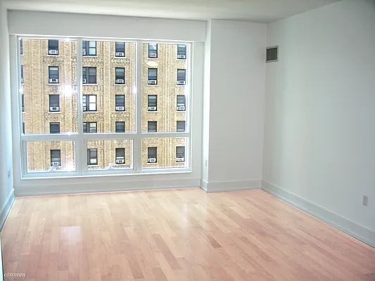 Rented by Corcoran | media 20