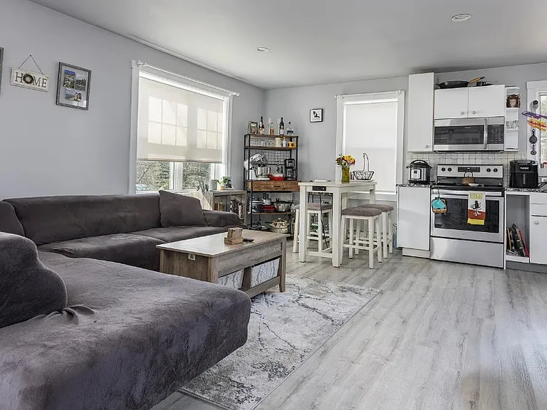 16 Ocean Park Rd #2 — Photo 4