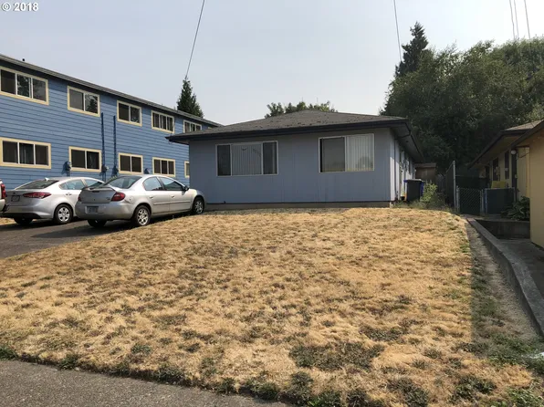 4720-4722 SE Cesar E Chavez Blvd, Portland, OR 97202
