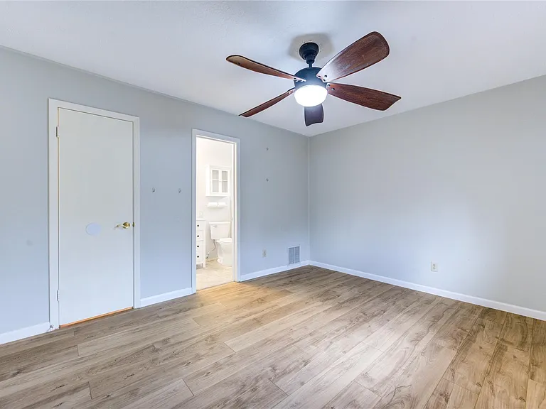 16019 Fathom Ln — Photo 25
