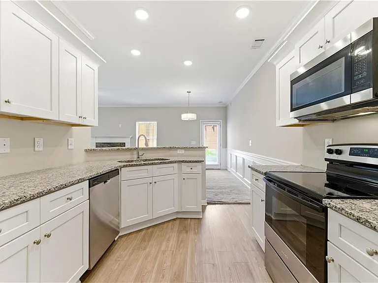 231 Eva Way — Photo 13