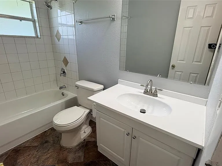 675 Cadillac Blvd — Photo 9