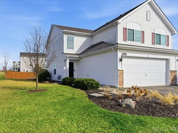 585 Vine St, Hampshire, IL 60140