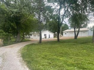 1004 Lake Dr, California, MO 65018