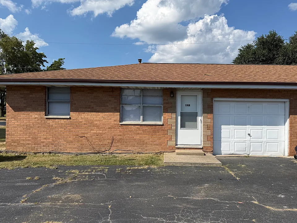14 Eastgate Dr