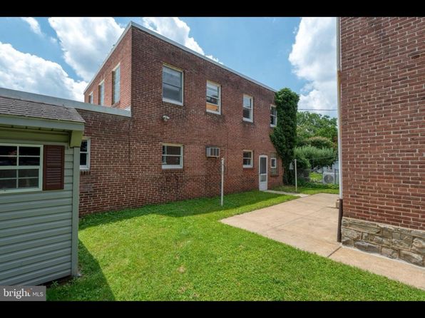 136 Fairview Ave #2