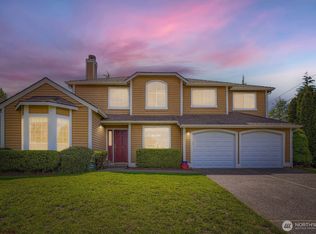 34427 10th Ave SW, Federal Way, WA 98023