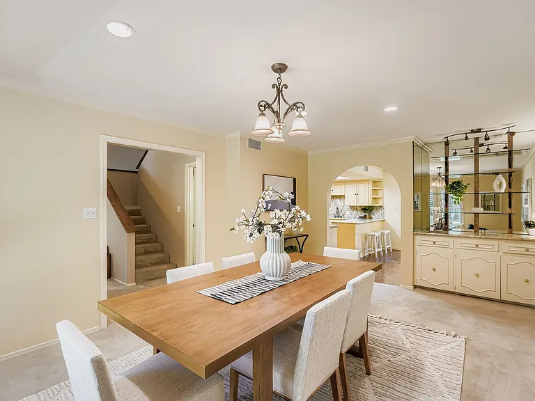 8104 East Ct — Photo 10