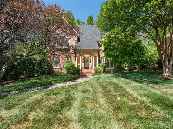 971 Ridge Gate Dr, Lewisville, NC 27023