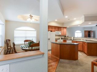 680 Emerald Pointe Dr #1, Hollister, MO 65672