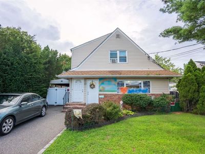 69 Myrtle Avenue, Westbury, NY, 11590