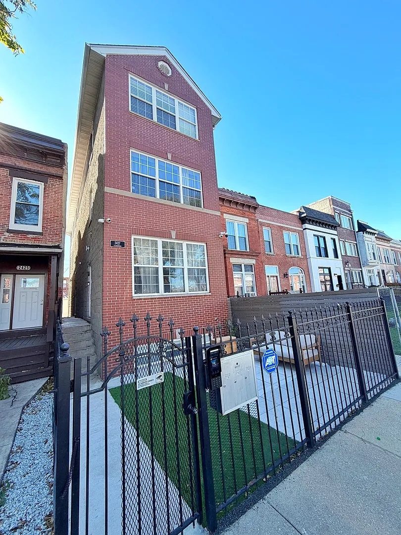 3 bed, 2.5 bath, 1848 sqft, $3,600 — Photo 1