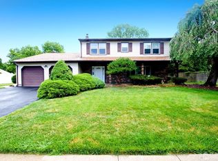 41 S Rhoda St, Monroe Township, NJ 08831