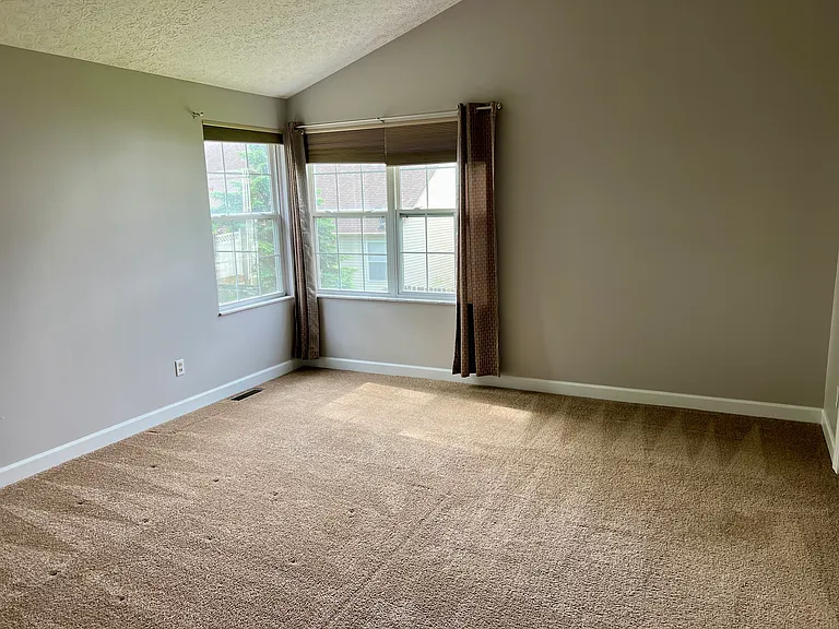 8103 Barlow Rd — Photo 9