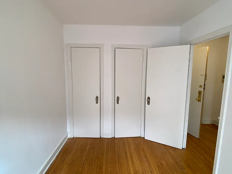 1233 Yonge St — Photo 7