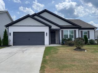 78 Rapps Ave, Pendergrass, GA 30567