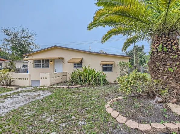 1110 NE 211th Ter, Miami, FL 33179