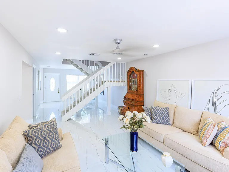 5241 Jog Ln — Photo 6