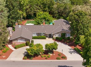 19201 Harleigh Dr, Saratoga, CA 95070