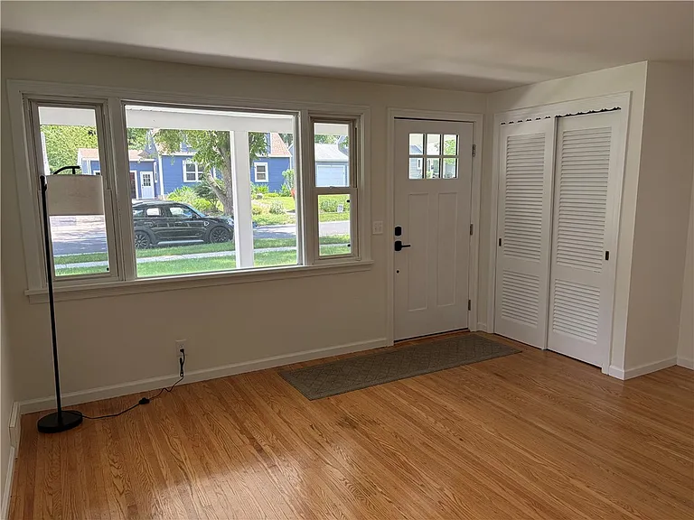 18 Briggs Ave #18 — Photo 5