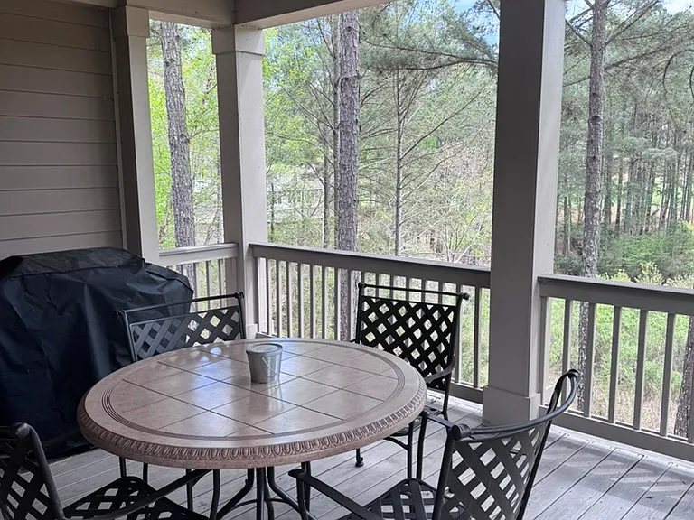 1021 Porch Vw — Photo 14