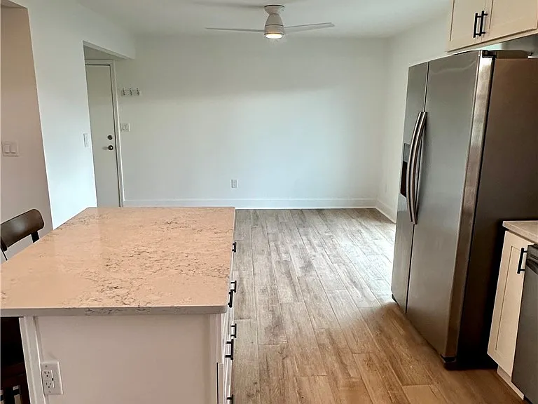 8662 Bayview Dr — Photo 11
