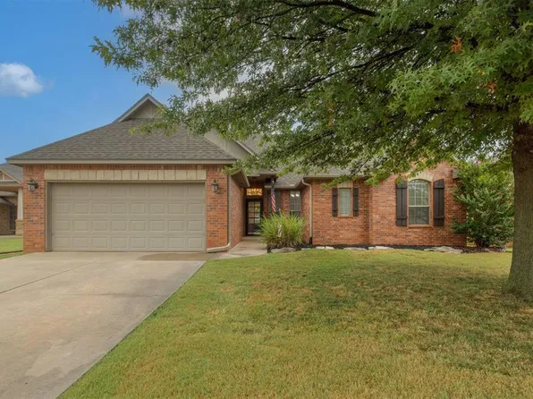 19204 Canyon Creek Pl, Edmond, OK 73012