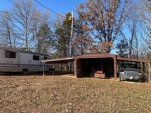 3rd image of 1082 County Road 103