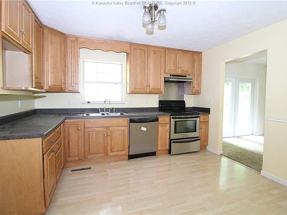 3rd image of 1216 Ellen Dr