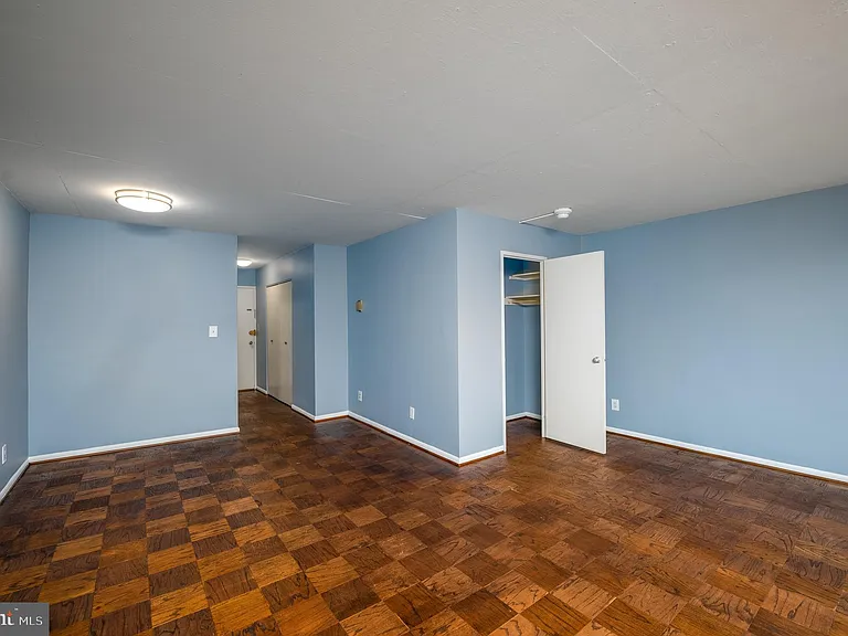 1330 New Hampshire Ave NW #902 — Photo 6