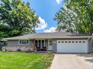 1504 Galaxie Dr, Hinton, IA 51024
