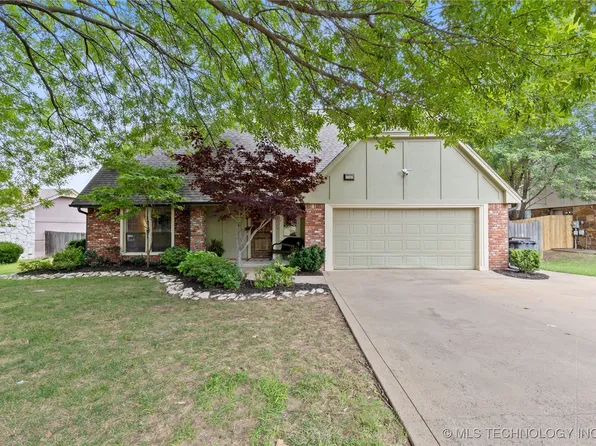 7727 S Oxford Ave, Tulsa, OK 74136