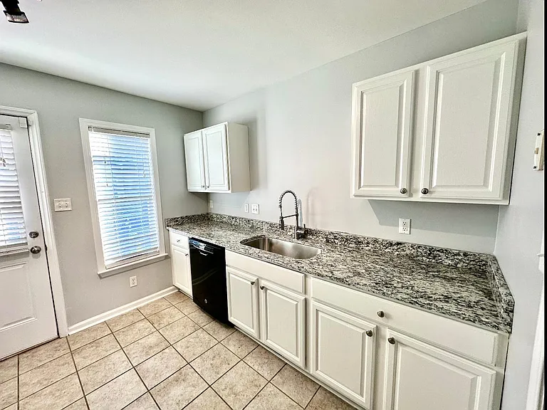 17360 Villanova Rd — Photo 8