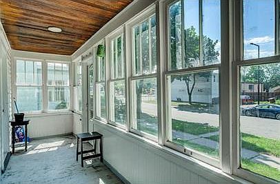 2nd image of 929 Magnolia Ave E #1
