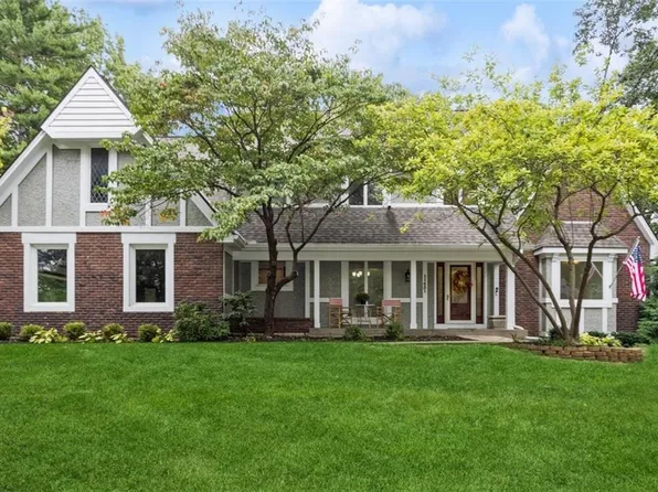 11431 Craig St, Overland Park, KS 66210