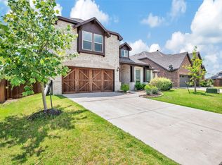 504 Lowland Ln, Waxahachie, TX 75165