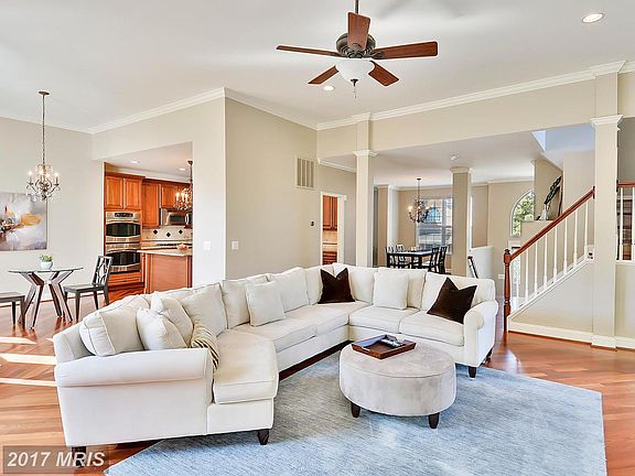 5th image of 8930 Day Lilly Ct