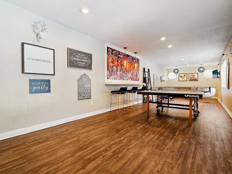 Dwell Apartment Homes — Photo 6