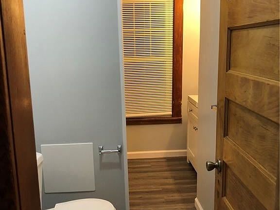 4th image of 859 Edgewood Ave #2