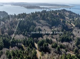 5 Cinnabar Rd, North Bend, OR 97459
