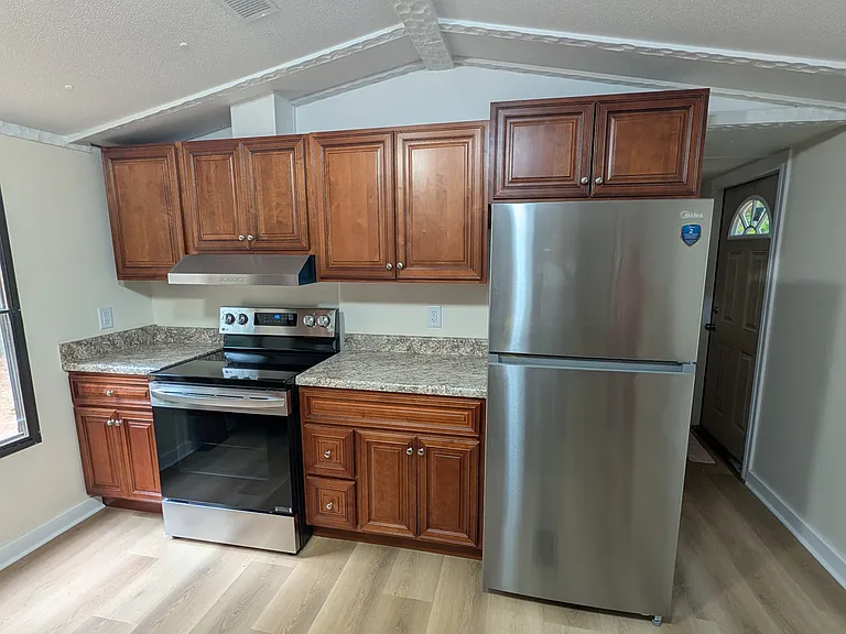 315 Norwood Cir — Photo 6