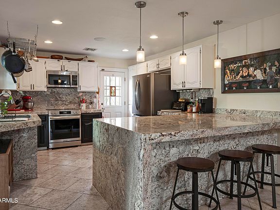 2nd image of 4009 S SIESTA Lane