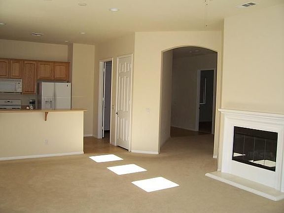 Kitchen & Family Room