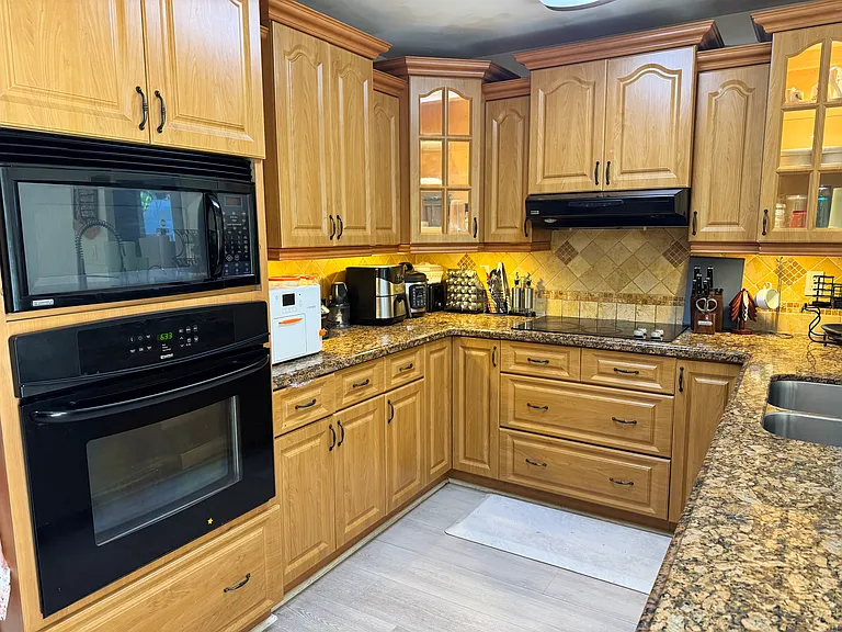 480 NW 98th Ct #480 — Photo 34