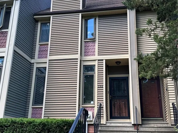 132 Adams St, Rochester, NY 14608